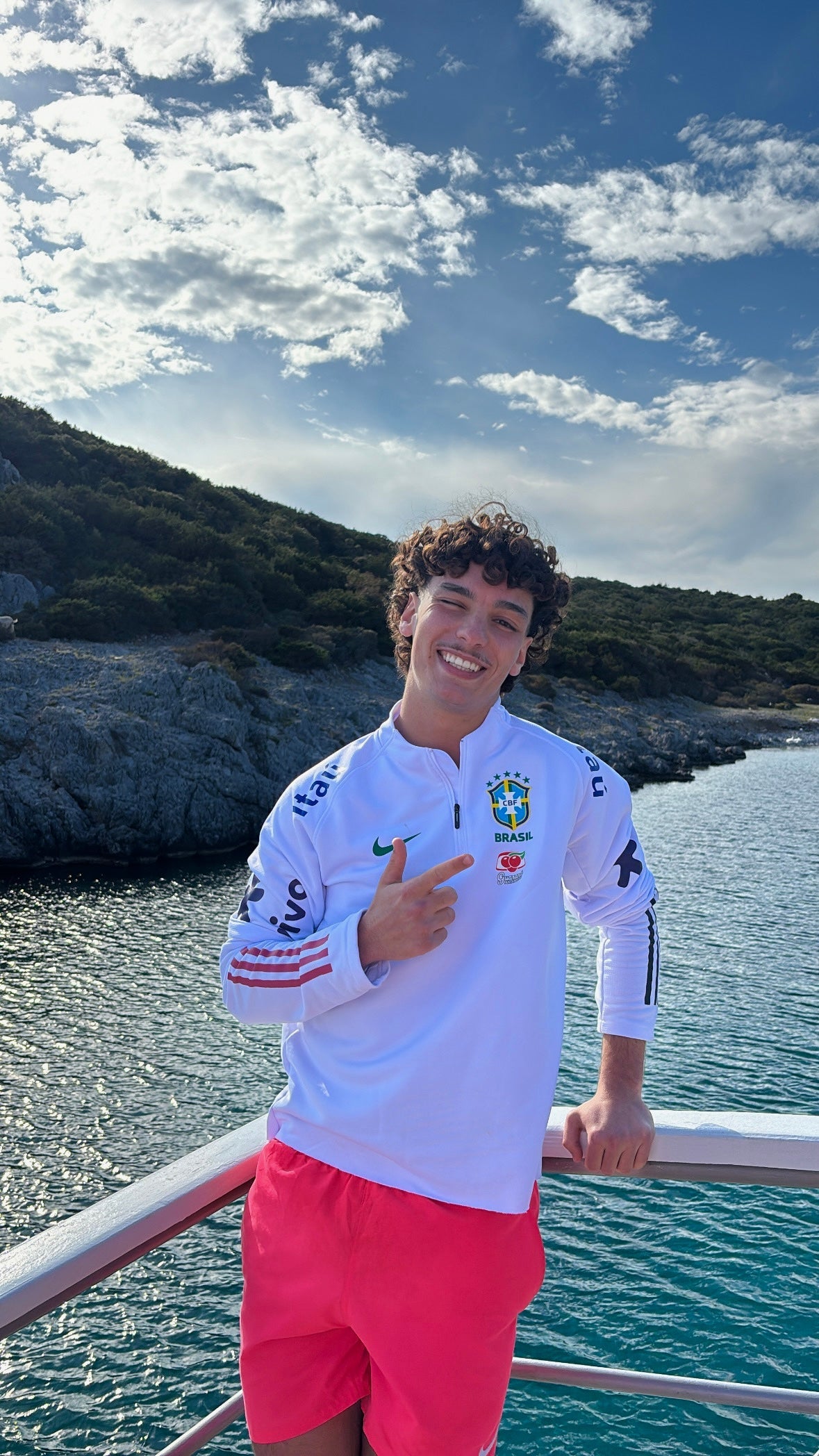 Brazil Zip-Up Sweater - White